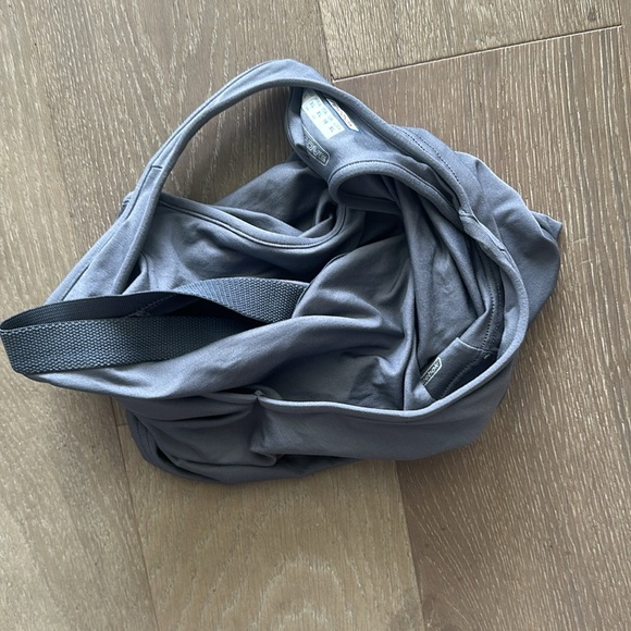 Reebok HYDROMOVE Top with Shelf Bra - Picture 6 of 8